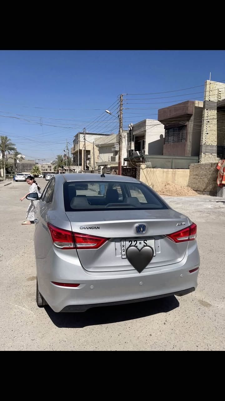 شانجان السفن 2025
ماشيه 13000

كامرة خلفيه 

حساسات

فتحه سقف

تثبيت سرعه

تحكم ستيرن جهتين

السياره نضيفه ومكفوله كفاله عامه
بيهه شخط بسيط بالدعاميه الاماميه بدون تكحيل وصبغ

وبيهه مجال بسيط 
مكان السياره بغداد

اتصال ***********
السعر 10000 دولار يعني شده وبيها بسيط
