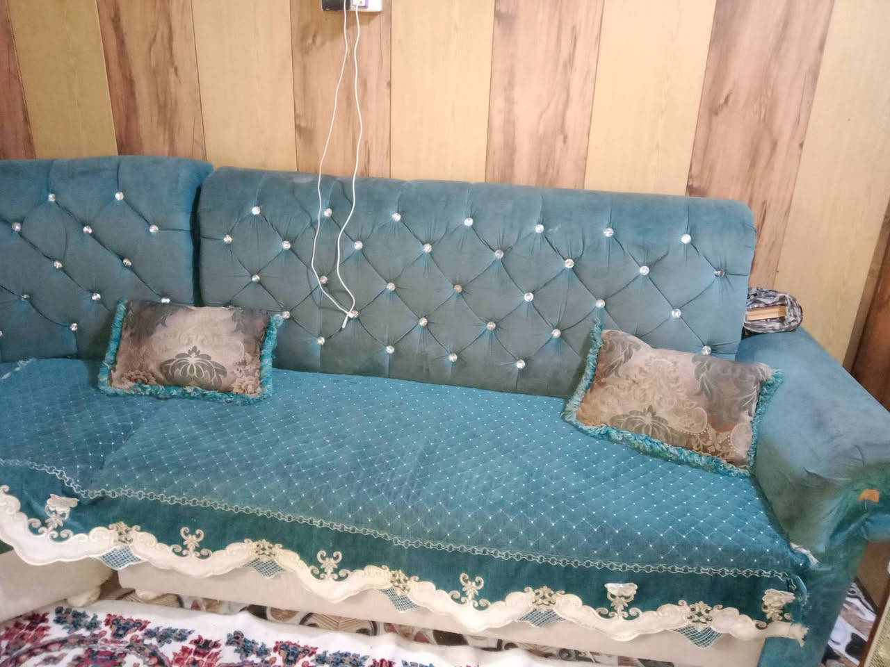 ديوان نجاره سبع مقاعد ضخم كلش مابي ضرر سعره 200 بيه مجال بسيط مكانه حله الاسكان الشراي فقط يتصل ***********
