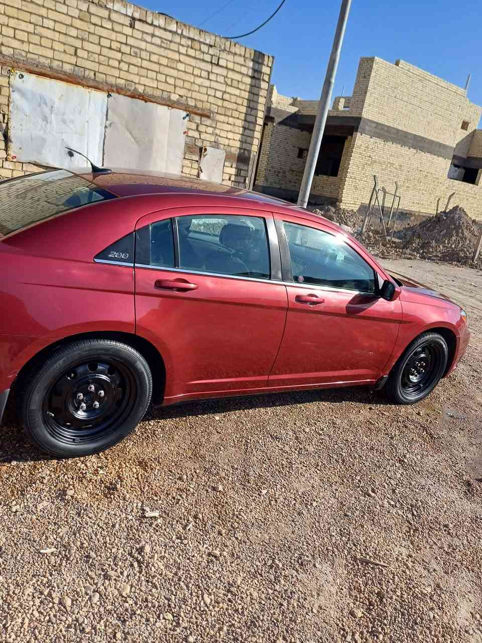 سي ٢٠٠ موديل ٢٠١٣ رقم بابل انكليزي بسمنه السياره اكلين حادثه دعاميه أماميه فقط بدون ارباك صار عندي جراد بلبنيد وصبغته فقط سياره جاهزه من كلشي مكينه ٢٤٠٠ وكير وتبريد وحداديه وتخم تاير كله مكفول مكانه بلحله المركز السعر  ٧٥ مجال قليل للاستفسار ***********
