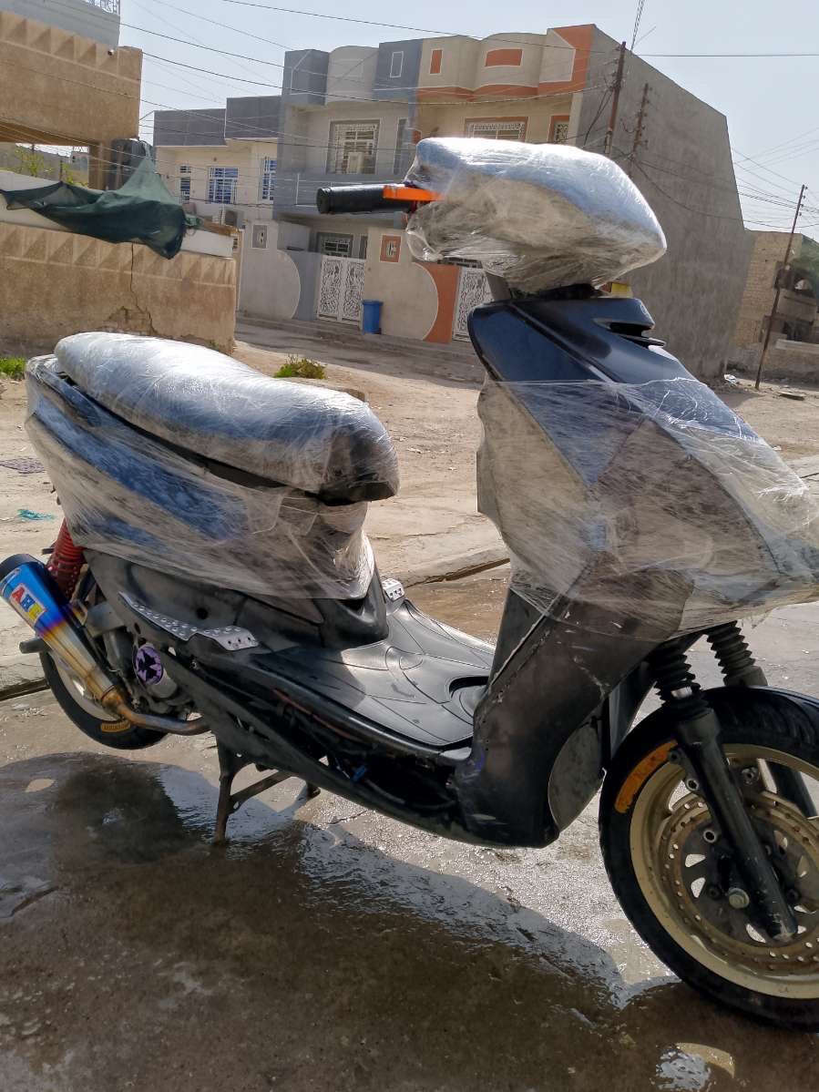 سلام عليكم دراجة سكنس نثيه بوشه 58 شلعه ومعدل اشك الكاع فول الدراجه نضيفه مكينه ناعمه مابيهه صوت لا تنقيص لادخن كفاله كله سلف هندر كله شغال سعره 400 وبيهه مجال مكاني بغداد الراشديه رقمي ***********
