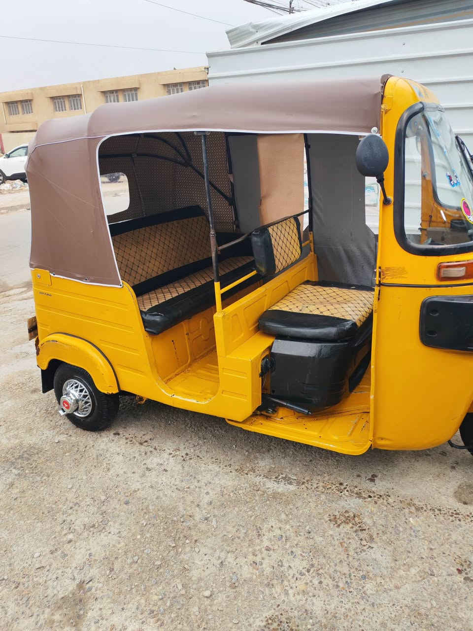 سلام عليكم تكتك 20 شهر 11 تكتك حلوه مكانها الشعب الثعالبه سعر 6500 وبيها مجال الرقم ***********
