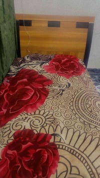 نفرين • قاعدة حديد • جديدة