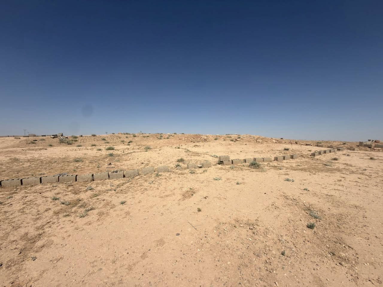 قطعة أرض للبيع (تجاوزات)
📍 الموقع: خلف حوض شعبان
📐 المساحة: 400 متر
💰 السعر: 17 مليون وبيه مجال 
للاستفسار والمراجعة تواصل معنا***********_***********واتساب اتصال 📞
