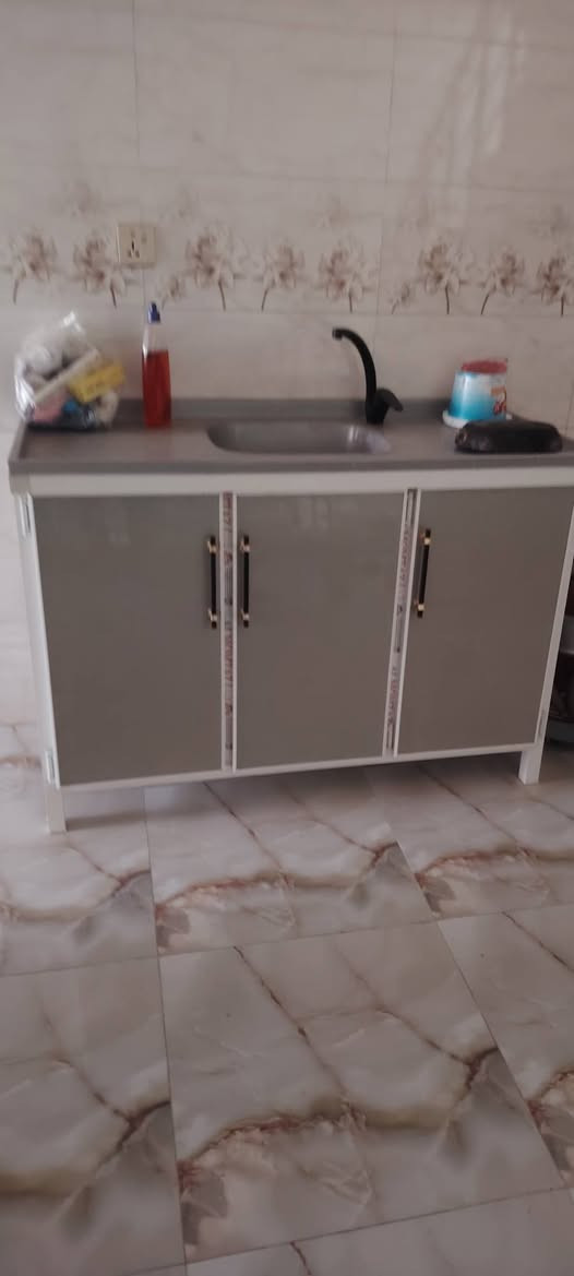 سلام عليكم هذني للبيع كله جديد بعدهن نضافه ١٠٠ بل ١٠٠ عنوان كركوك ***********
