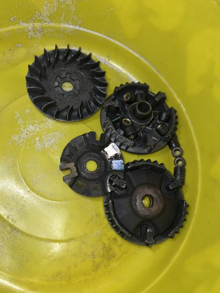 اخوان كلجات اماميه نضيفات مال تفصيخ هنه وخرزهن ثنينهن شغالات وكفر ماكس عدله للبيع كلهن السعر60 قفل قفل مكاني الحيانيه *********** متواجد وتساب
