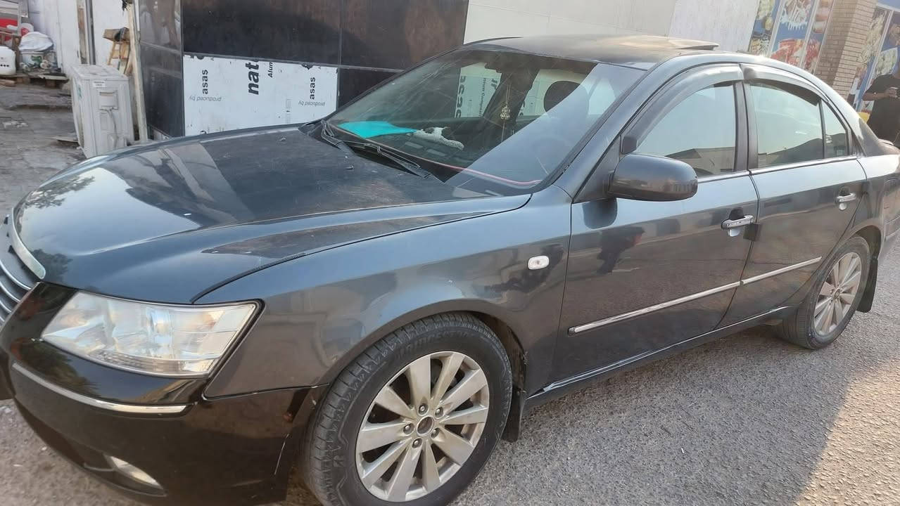 السلام عليكم 
سوناتا 2009 امريكي
رقم بغداد ألماني 
تحويل مباشر 
محرك ٦سلندر ٣٣٠٠
فول فتحه تحكم اربعه دسك 
صبغ عام أثر جراد ودحجات بسيطه 
مكفوله من ضربه قويه 
السياره خيط بخار شرط تمشييك سنتين وكل الي جاني ال ٦سلندر يعرف سعر المكينه ٦ ورقات وين ماجان 
السعر ٨٥ بيه مجال بسيط ابيعك جوه السوك عامل وشوف
مكاني النجف الاشرف 
***********
