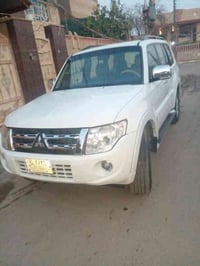 ٢٠١٤ • ٣٥٠٠ • اوتوماتيك