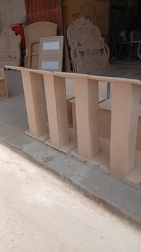 كرسي مال صلاه البيع سعر الواحده ٤٠ الف جديده هذا رقم ٠٧٨١٢١٨٥٠٧٠