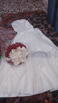 للبيع بغداد بدله عرس كامله السعر 50 توصيل ما عندي رقم الهاتف 077348003...