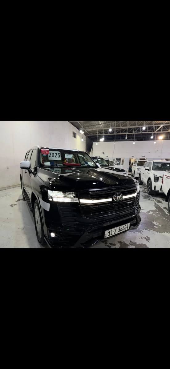 للبيع لاندكروز 2️⃣0️⃣2️⃣5️⃣ بلاك دشن لمتدد ساس اصليه بعدها داخل الضمان ، S ،. رقم بغداد ماشيه 22 السعر 760$وبيها مجال قليل مكان السياره بغداد البياع 
***********حيدر الركابي
