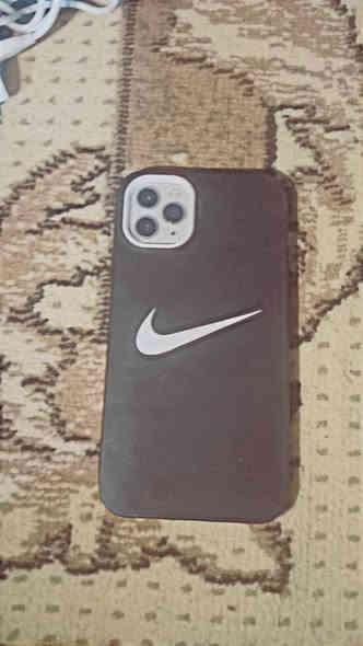 ايفون 11بور ماكس جهاز مبدال بس شاشه تفصيخ 3خيارات وضهر مكسور جهاز نضيف ذاكره 256 كلشي شغال بل جهاز سعر 230 بيه مجال حك جيه  مكان بغداد  *********** وتساب
