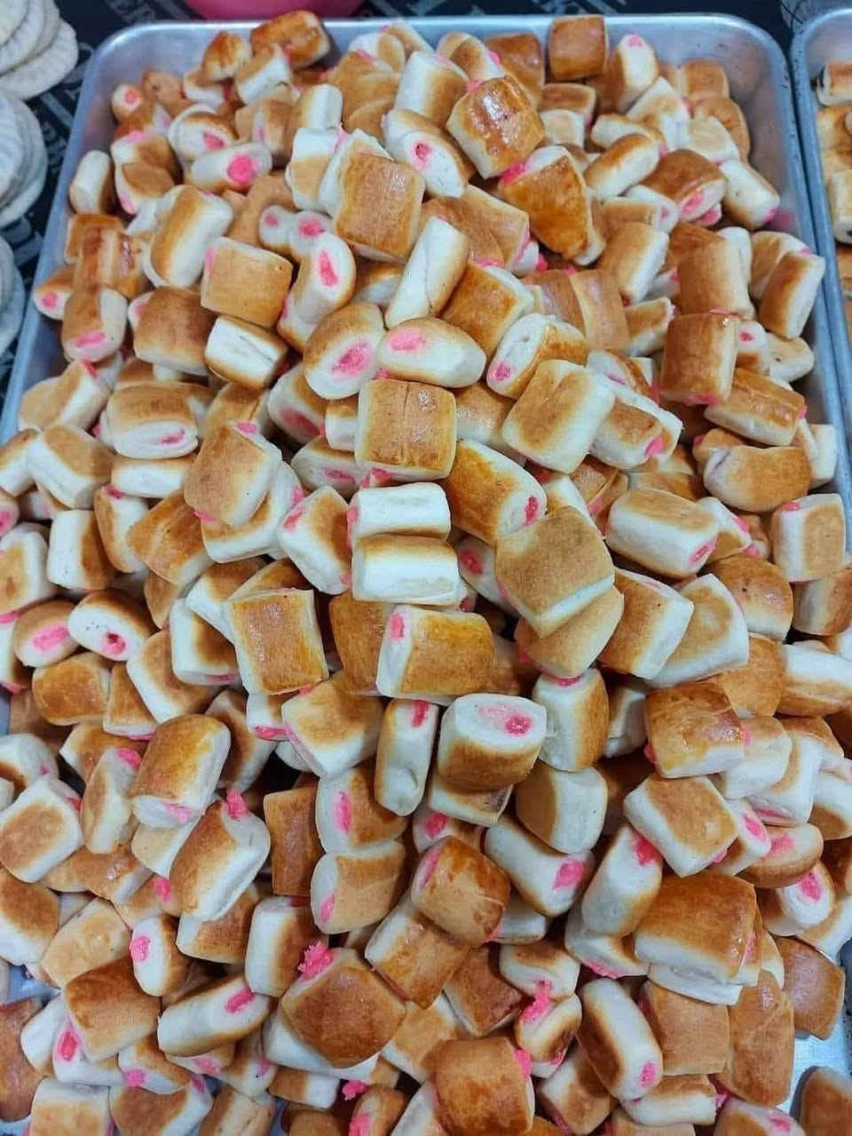 كليچة ومعجنات بيبي طعم يستحق التجربة 😋👌🏻
يوجد لدينا كليچة بجميع الحشوات ( تمر / حلقوم / مبروش / سمسم / جوز )
وكعك أهلنا الذيذ ( كعك سمسم / كعك دهن )
يتوفر خدمة توصيل بغداد والمحافظات 🚗🛵
للطلب مراسلة الصفحة 📩
او الاتصال على الرقم*********** 
العنوان بغداد الحريه دور نواب الضباط شارع المركز الصحي عبدالصاحب 
#الطعم الاصيل ويانه 
نستقبل كل طلباتكم 
#العراق #بغداد #معجنات #كليجة #افران #إكسبلور #foryo fyp #حلويات #معجنات #لذيذة #دليل #طعم  #الحرية #المشاهير #طق #لايك #الكرخ

