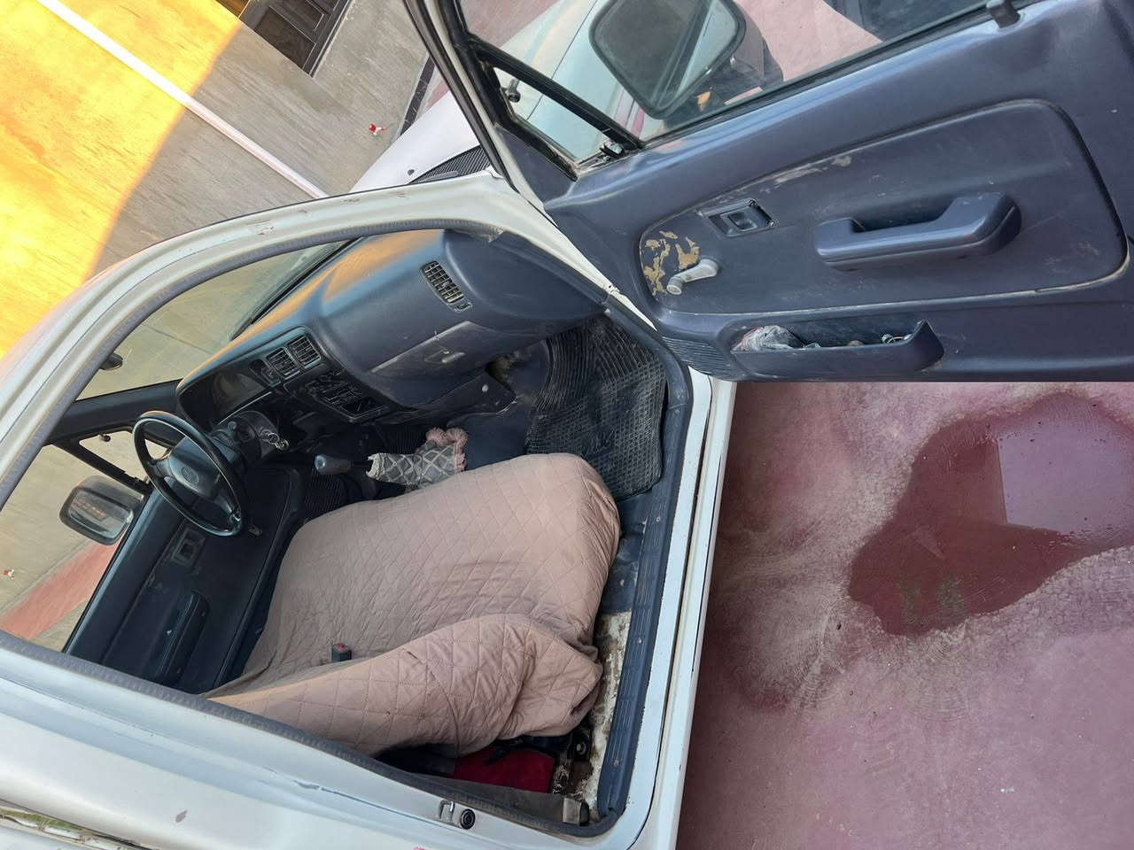 بيكم تويوتا ٢٠٠٠ محرك ٢٧٠٠ محرك اكسل كير مكفول بيها ضربه بصفحه السياق من باب سايق لحد نص بدي فقط رقم جديد الدولي صلاح الدين  سنويه لحد سنه ٢٠٣٥ السعر ٧٧ بيها مجال مكان سياره بغداد المحموديه
للاستفسار 
***********
