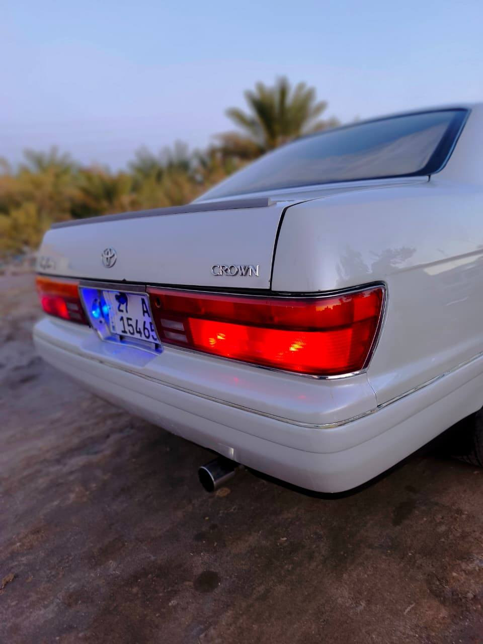 السلام عليكم النوع بطه للبيع1994 رقم ديغار دولي سنويه جديده 30 مكفوله كفاله عامه  من الصبغ واضربه والفتح محرك جديد 2.5 حداده جديده تبريد شغال سعر 66 مكلف بالنشر رقم الهاتف  ***********
