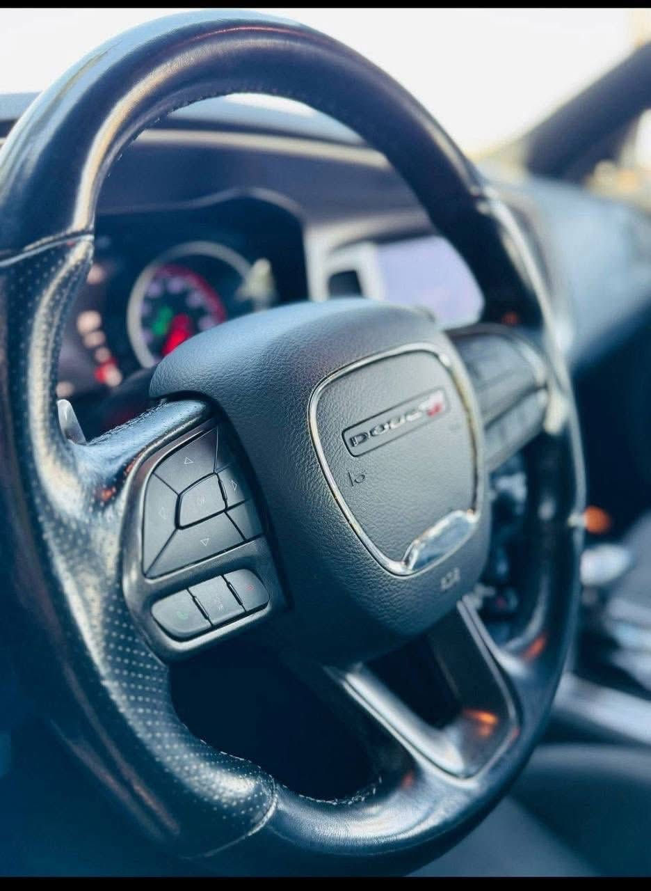 للبيع دودج جارجر GT 2020   وارد امريكي محرك 6 سلندر رقم اربيل باسمي ماشية 80 الف ميل
مواصفات gt
صدر جديد تخم تاير جديد اصلي من وكالة تاير مول
ادامة كاملة 
السيارة مابيها اي نقص 
 صور الحادث والسونار بالمنشور ضربه سطحية بدون ايرباك مكفولة ايرباك ولغد وشواصي ومحرك وكير   مكان ديالى بعقوبة تليفون *********** 
السعر اتصل او علق وادزه الك خاص 
رجائاً قبل لتتصل تاكد من السونار والتفاصيل

