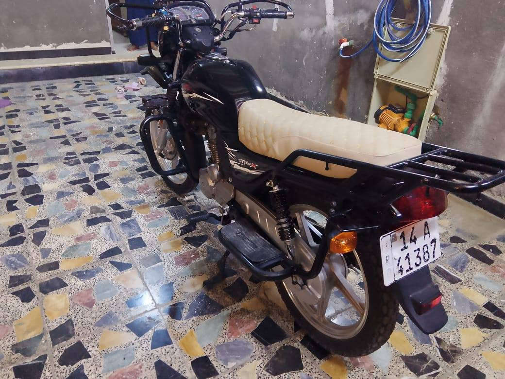 السلام عليكم دراجه للبيع رقمه سنويه كفاله عامه زيرو تحويل مباشر السعر مليونين و50نبصره ياسين خريبط شراي يتصل***********
