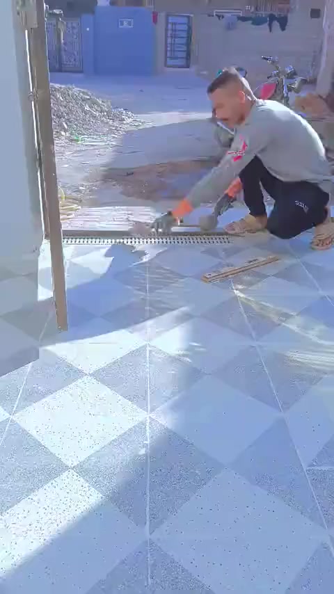 ***********
***********
خلفة تطبيگ سيراميك وبورسلين وكاشي وفرشي وترميم المنازل
