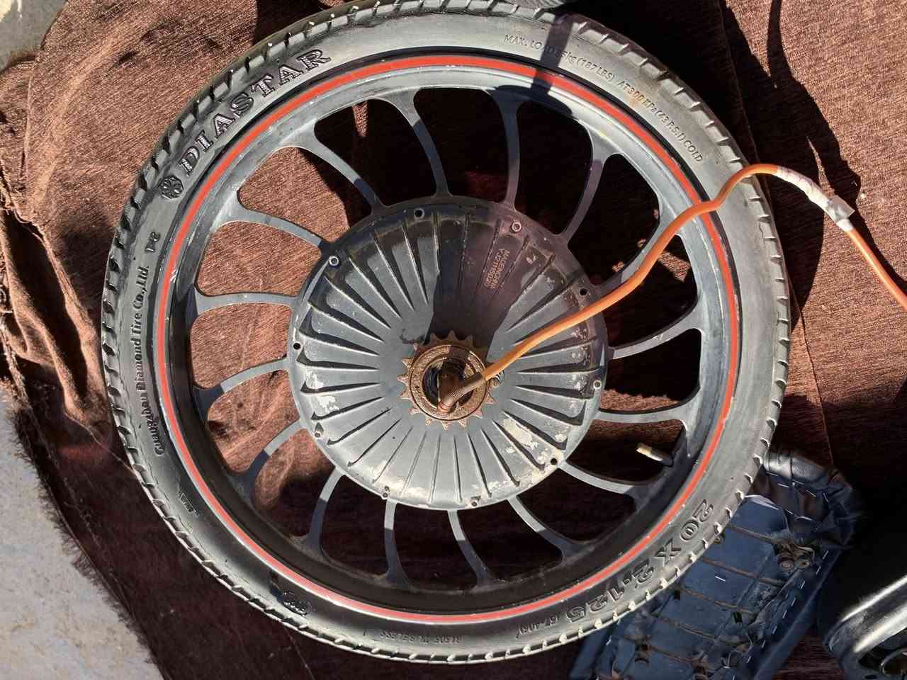 السلام عليكم 
غراض دراجه شحن لبيع شغالات وع الفحص للتواصل موجود ع الخاص ***********
