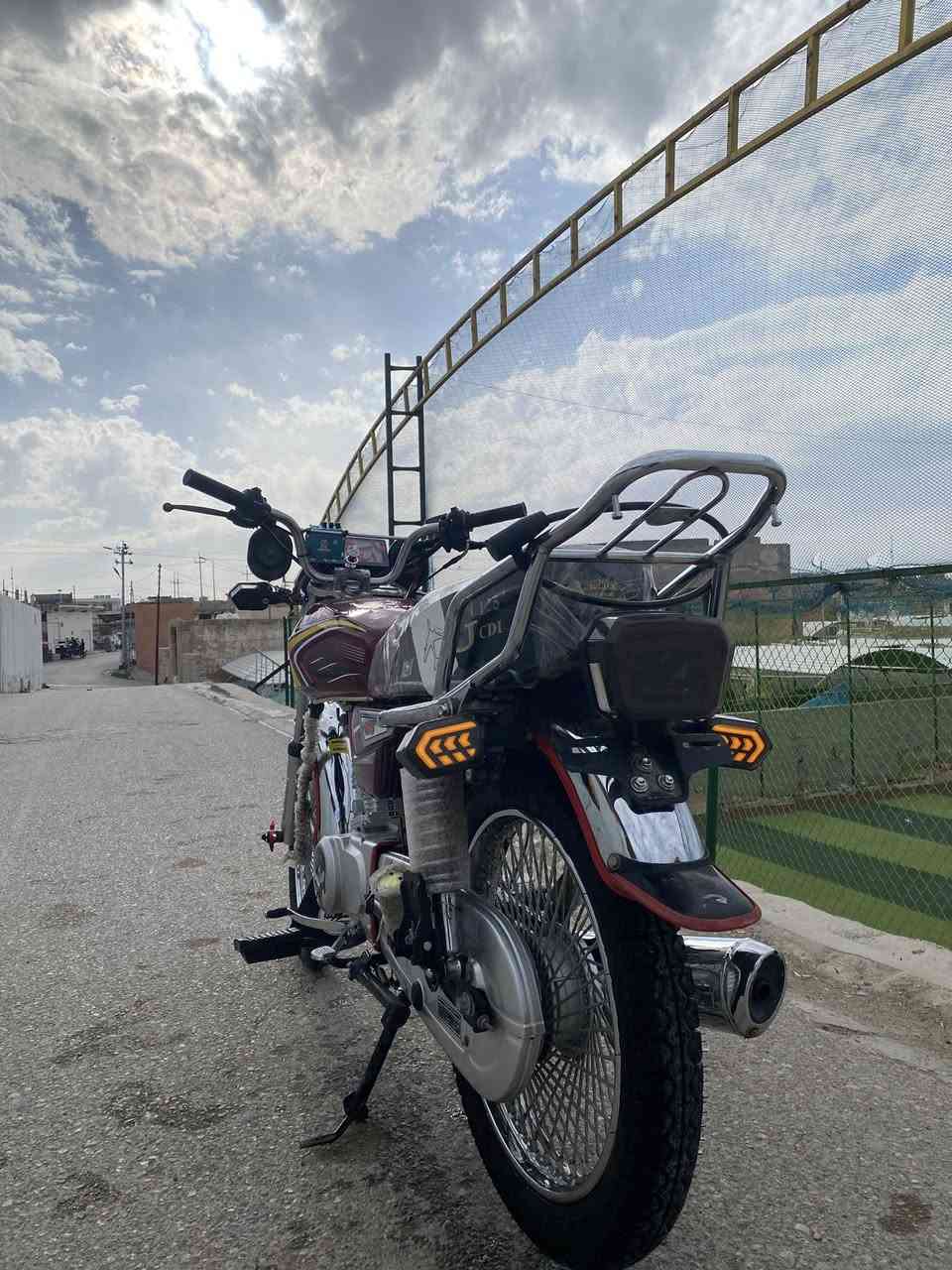 سلام عليكم للبيع سونك 25شكل جديد دراجه كفاله شلعه معدل فول اي نقص ما بيها كهربأيات كلشي شغال مكينه كفاله ***********

مكاني ديالى جلولاء
