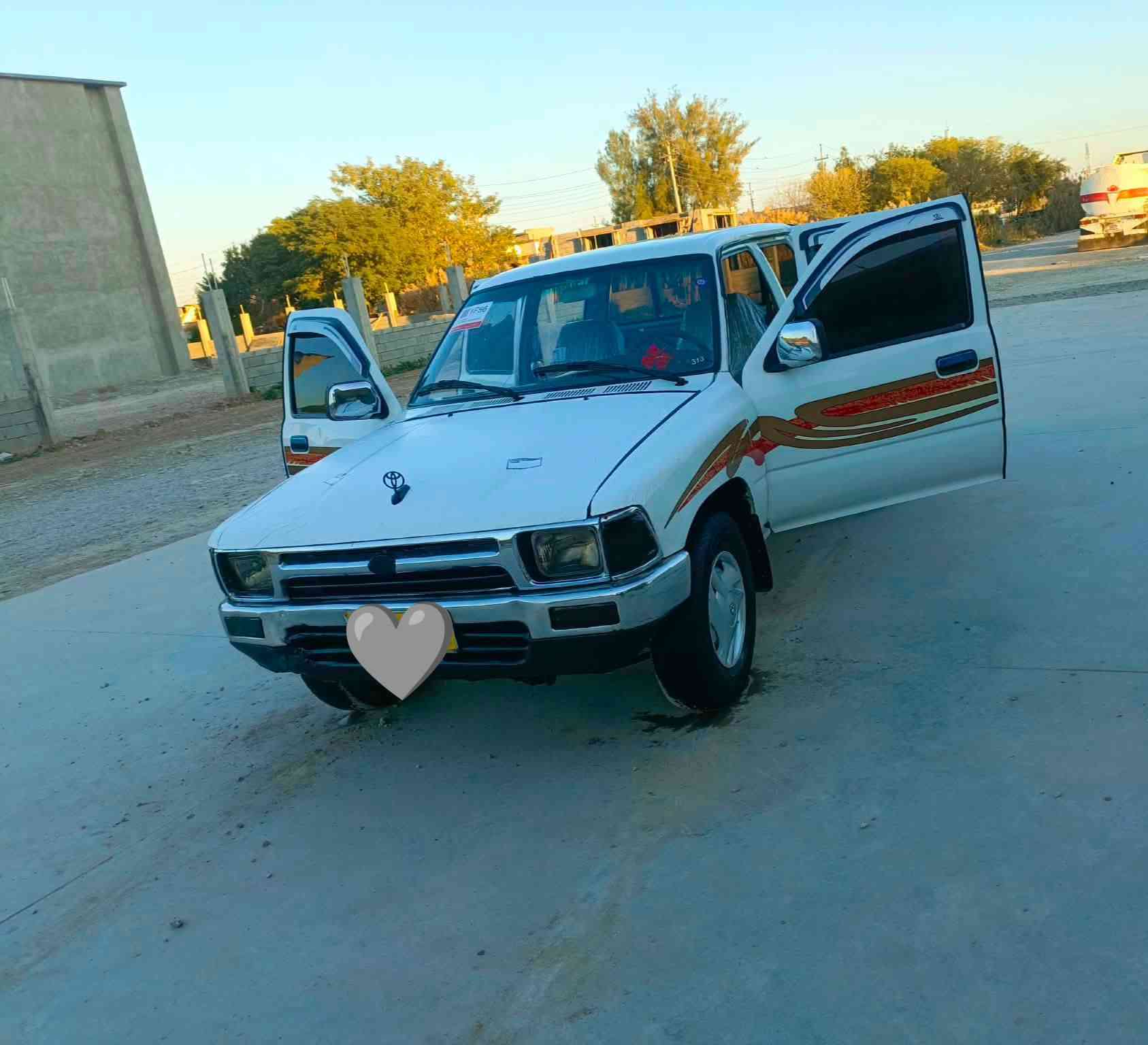 سڵاوی خوالەهەمو لایەک بۆفرۆشتن توێتا مۆدیل2000ئارم بلاستیک سلیمانی بەشەردی ئەوەشش ئارمکە غەرامەی نەبێت ماڵی دۆستو کەسابەت زەڕبەی نیە خایسی نیە تەقەو ڕەقەی نیە گێڕومەکینەو ئەکسلو شاسی بەشەرد سەت فیتەر تایەی لۆک ناودەریی وەک یەک جوانە  لەڕەسمەکە جوانترە بۆعەیبو عار جەڕەس مەکە مشتەریت تیلکە مشترەیش نیت بێزارمان ؟ەکە؟ڕەحمەتت  لێبێ هەزارزانو تاڵان نمونەی جوانی ماڵی کەسابەت 36گڵاو تۆزێ مەعملە لەکەلارم ***********ئاسیا***********کۆڕەک دڵی ئادمین فریاکەون لەدەس خۆتانی مەدەن🙂
