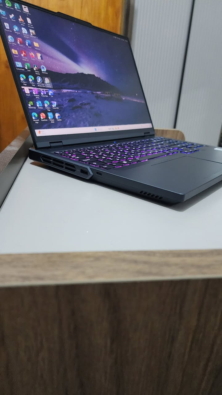 Lenovo legion pro 5
240hz 2.5k
RTX 4060(140  واط)
Cor i7 13700HX
جديدة مع كافة ملحقاتها كارتونة وشاحن عدد دورات 33
بطارية 99.2

مكاني بغداد 
SSD 1tb
Ram 16 gb

1,725,000 وبيها مجال بسيط


**إذا كنت صاحب هذا الإعلان وتريد حذفه لأي سبب، رجاءا أرسل رسالة إلى الدعم الفني**