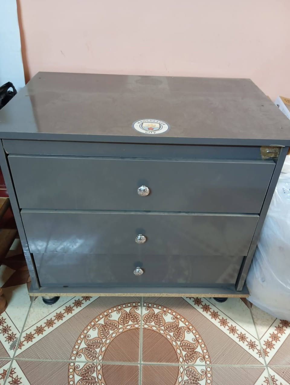 مجموعه غراض بيت للبيع
بلازما حاسبه( يرهم للكامره)  سعره ٥٠
بلازما قياس ٤٠ بدون نت سعره ١٥٠
بلازما قياس ٤٣ بدون نت سعره ٢٥٠
ميز خشب مستطيل مع طبلات ٢ سعره  ٧٥
ميز بلازما ( مع جرار)  سعره ٥٠
ميز بلازما ( جوزي فاتح) سعره ١٠٠
دوشك اسنفج عراقي نفرين سعره ٨٥
مكينه خياطه سعره ٦٥
 ميز (درور رصاصي) سعره ٥٠
سيت طبلات وسطيه كبيره مع اربع طبلات سعره ٢٠٠
ميز مكتبي سعره ٧٥
تيبلام سعره ٧٥


**إذا كنت صاحب هذا الإعلان وتريد حذفه لأي سبب، رجاءا أرسل رسالة إلى الدعم الفني**