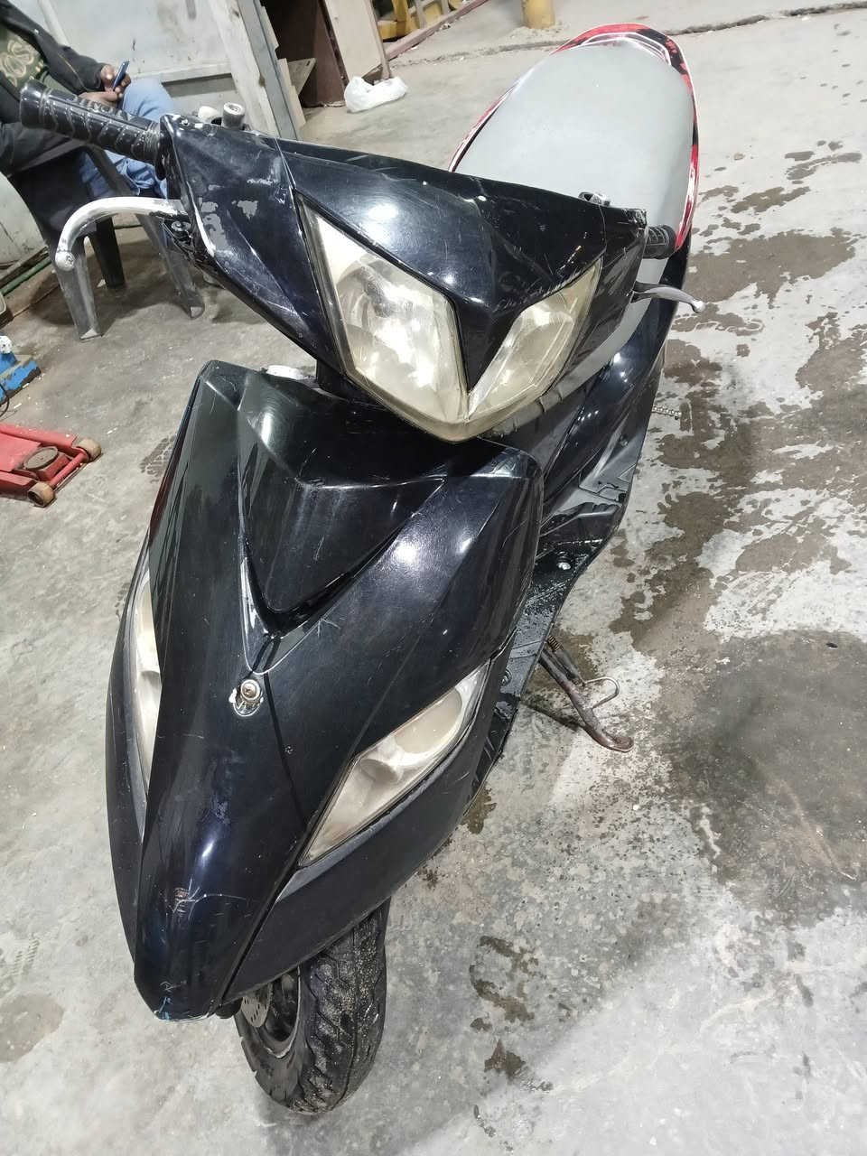 دراجه ثعلب ١٤٠ نقص فقط هندر
السعر ٣٥٠ مكاني سيديه 
هاذه رقمي ***********
