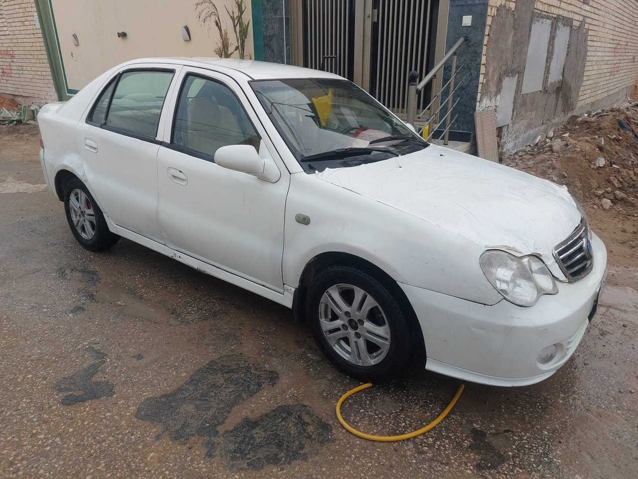 سلام عليكم 

سي كي ١٣ للبيع 
محرك 1.6 كورلا  
كير ومحرك وتبريد وكهربائيات كلها شرط  
تخم تاير باله شديتهن 
حداديه حلوه 
مصبوغه حزام 
بس الكشر يرادله شويه ترتيب تلكيط خياسات 
والدشبول بي كسر من فوك ما مأثر 
قماره وتكم وجنطه مابيهن شي 
رقمها بابل 
رايدها ب٣٢ وبيها مجال قليل 
مكانها بالكوفه يم جسر الإمام علي ع 

*********** اتصال أو واتساب
