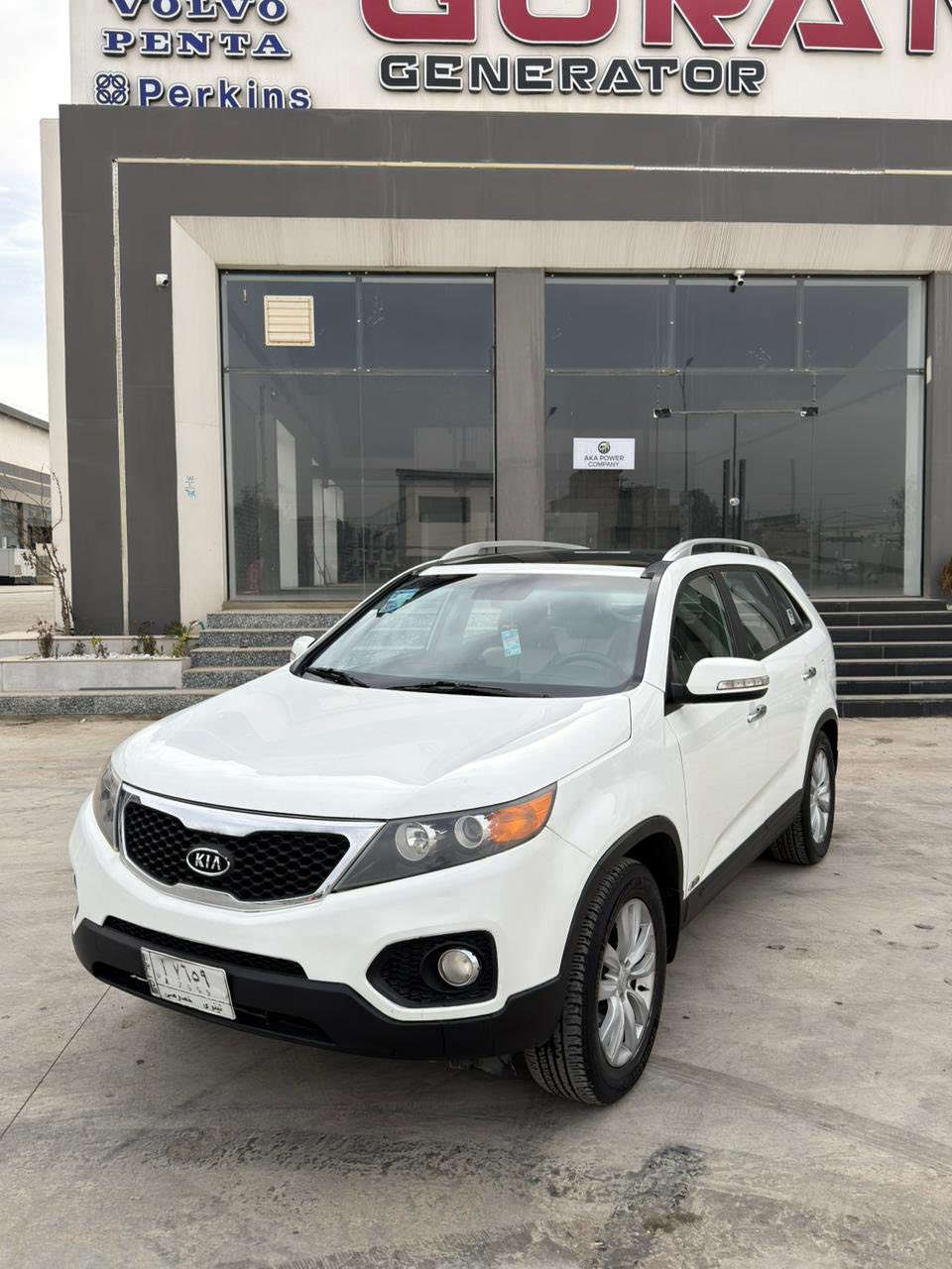 كيا سورينتو ٢٠١٠ 
مكينة ٦ سلندر  
فول مواصفات ١/١ 
فتحة سقف بانوراما
كشنات كهربائية
تدفئة كشنات امامية 
تحكمات ستيرن 
صور فحص السيارة موجودة داخل المنشور 
سعر السيارة 145وبي مجال بسيطط 
للاتصال ***********
