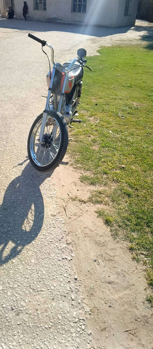 نامه2020أوراق سعره 325وبيها مجال مكان عباسية ***********
