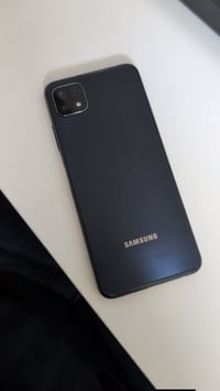 سامسونج A22 5G • ١٢٨ جيجا • شاشة مخدوشة