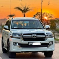 لاندكروزر GXR • ٢٠١٩ • ٨ سلندر