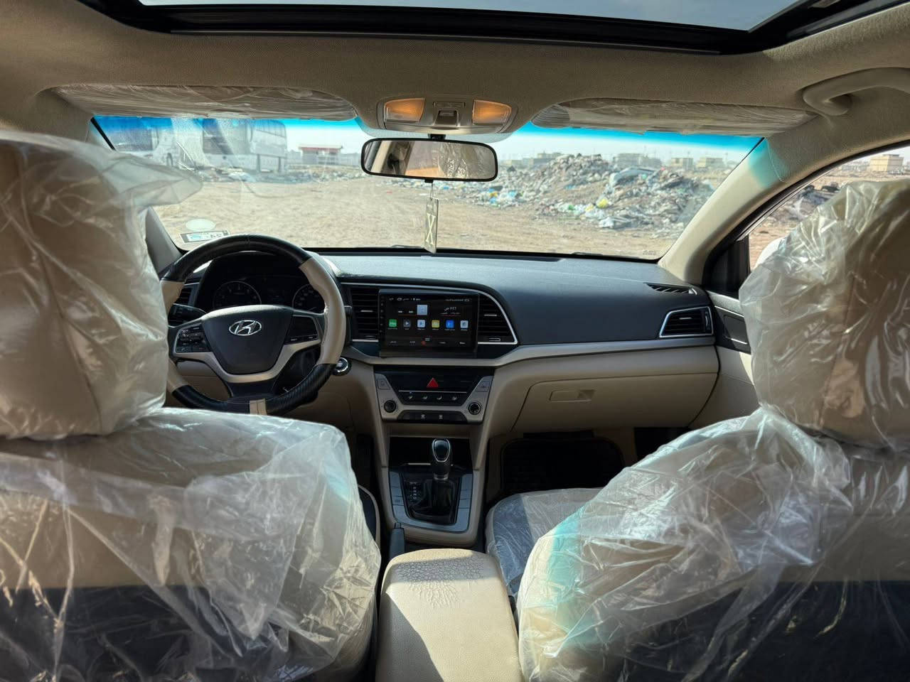 سلام عليكم للبيع النترا 2018فووول عده لبصمه
فتحة سقف 
تبريد قطعتين 
شاشه كبيره كامره وحساسات خلفيه 
لد امامي 
بيه ٣ مكانات بارد اقل ل ٣ اصابع 
السعر ١٥٣ وبيه مجال بصيط اللاستفسار اتصال ***********
