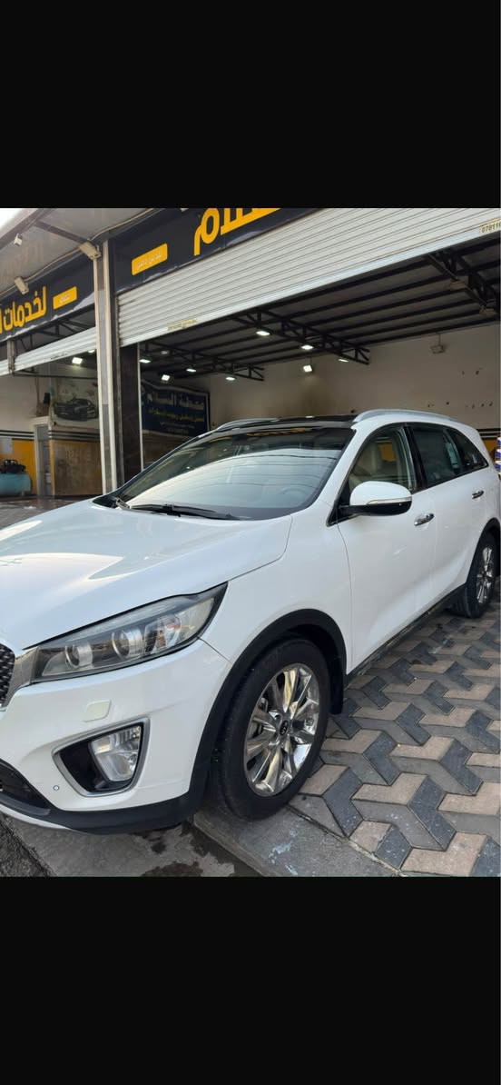 للبيع سورنتو خليجي موديل 17بانوراما مكانها النجف سعرها 225 قفل  محركة 6 سلندر ثلاث انضمة قيادة وبصمه وجلد وسايد بريك بالرجل ماشية 128 مكفولة من صبغ فقط بارد في الباب رصعتين في حاجب البنيد الاتصال *********** النجف, العراق
