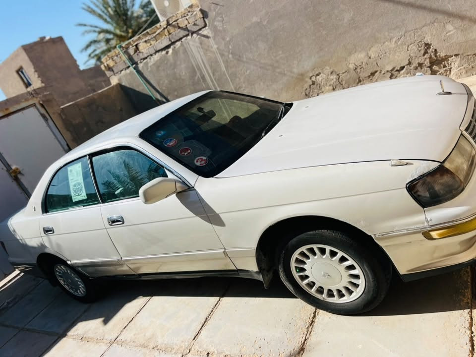 السلام عليكم بطه فصل للبيع 
موديل1994 
رقم انگليزي مشروع وطني سنويه لل29
 السياره كفاله عامه من الكصه ونقل جثه ولعيب شرعي ولصوليات كير ومكيينه
 السياره جاهزه  من حداديه تخم تاير غرفه جديده كهربائيات جاهزه مال جناي 
العنوان السماوه الخضر 
السعر 55 وبيها مجال چثير للشراي 
للاستفسار ***********
