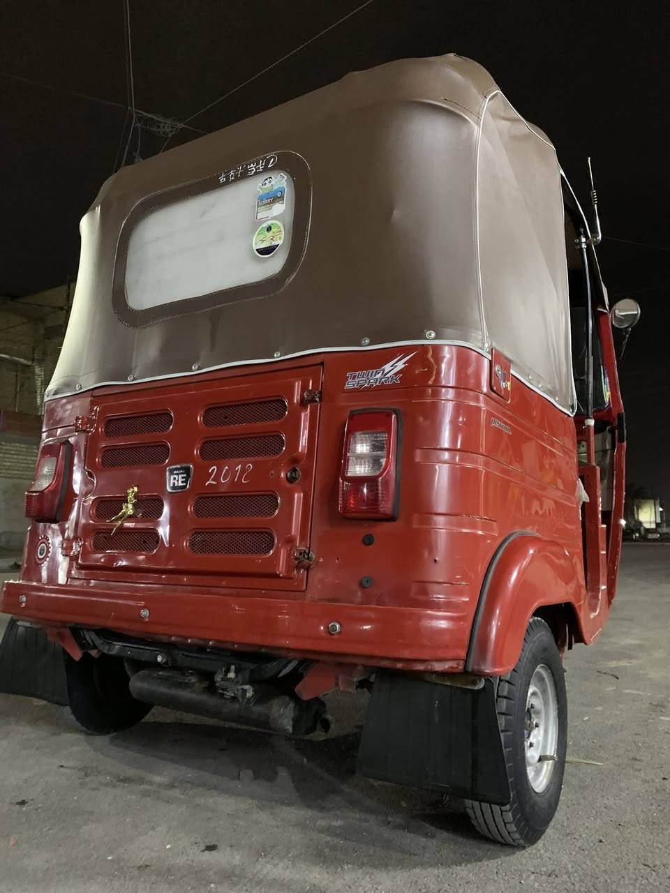 سلام عليكم تكتك رقم وسنويه انكليزي للبيع موديل2018 شهر 12تكتك نضيفه شوفت عينك تكتك لا ضربه ولا شي بس دوس معمرات تكتك كلشي بيها جديد سعر 6و٤٠٠وبيها مجال شي قليل وهاذا رقمي ***********وبلعافيه عل ياخذها
