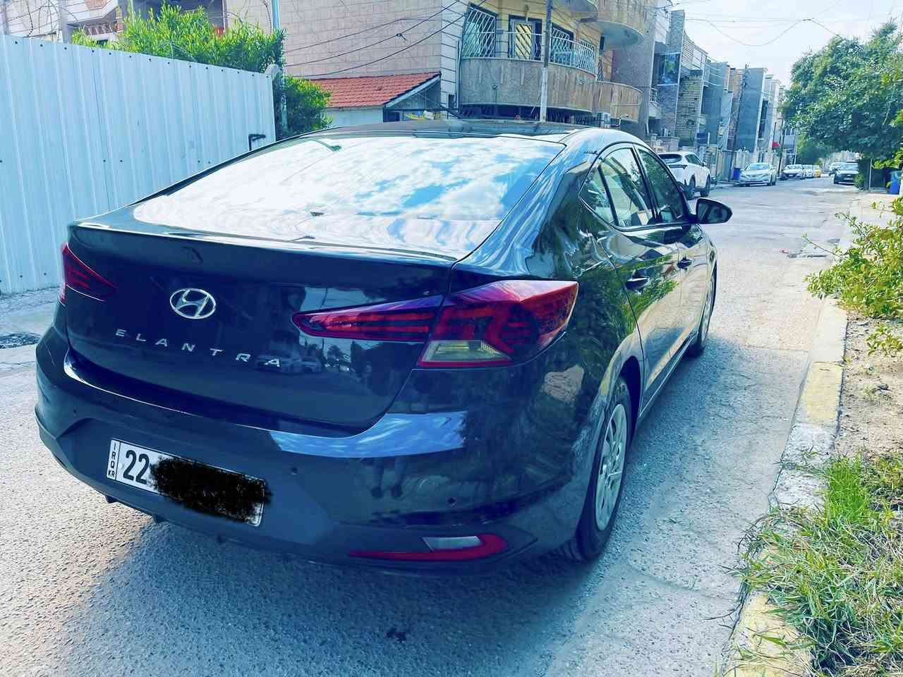 #السلام_عليكم
#للبيع 🚘

- هونداي النترا  Hyundai elantra  (2020)
- رقم اربيل  
- مكينه  2000 DOSH
- ماشيه 46 الف
- السعر 119 
المواصفات :-  
*  شاشه + كامرا 
* تحديد مسار + قياده ذاتيه 
* رادار امامي + خلفي + جانبي 
* اشاره بالمري 
* 3 وضعيات قياده 
* تحكم  ستيرن 
* داخل لونين
* مانع انحدار 
- حادث السياره بنيد وجاملغ وبيها صبغ قليل بالداير الجاملغ الخلفي 
- صور حادث  مرفقه
- مكان السياره بغداد   
- للاستفسار 
- ***********
