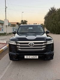 لاندكروز GX موديل 2022 رقم بغداد بسمي ٦ سلندر تنفس طبيعي مكفوله من الص...