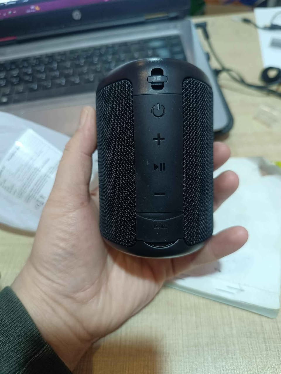 سبيكر بلوتوث شحن
جديد صوت نقي
ضد الماء 
ياخذ اواكس 
ياخذ رام
جديدة 
سعره ٢٠ مع التوصيل النجف, العراق


**إذا كنت صاحب هذا الإعلان وتريد حذفه لأي سبب، رجاءا أرسل رسالة إلى الدعم الفني**