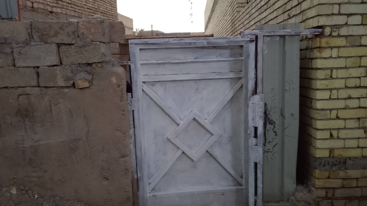 السلام عليكم بيت الايجار في ابو غريب خرنابات المساحه 200م الايجار 200 ثلاث غراف وهول و ستقبال و مطبخ 
هاتف ***********
