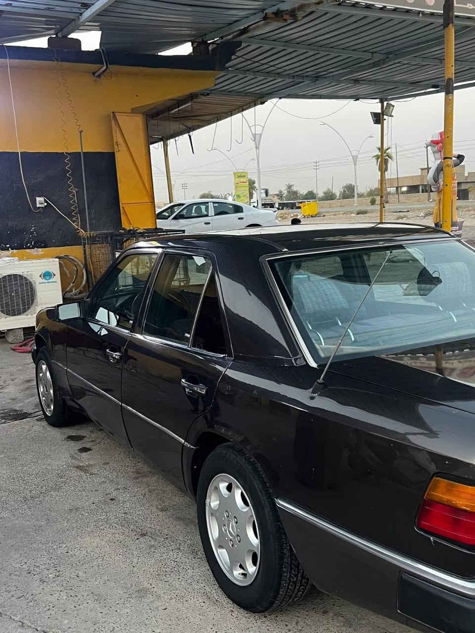 السلام عليكم
للبيع مارسدس دب موديل 1990كير محرك بطه 2500
رقم صلاح الدين مشروع وطني الاستفسار عن هذا
***********
بي واتساب تكريت, صلاح الدين
