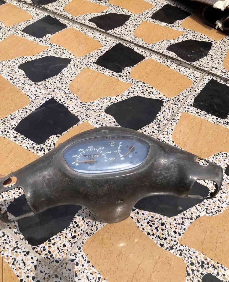 سلام عليكم غراض للبيع عينه نقصه بس جامه قرنه ***********
