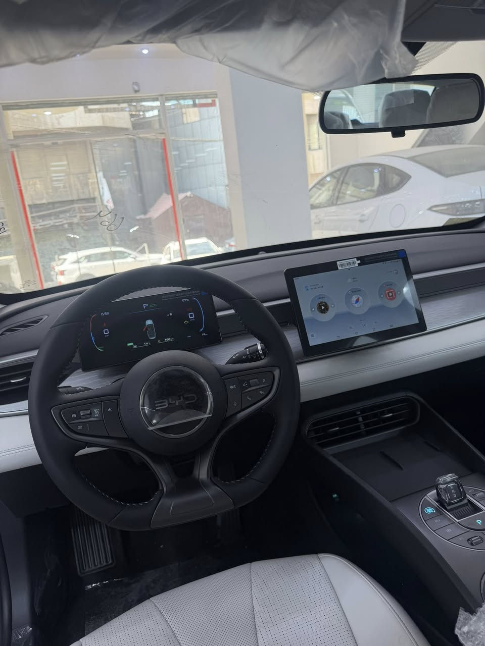 حبايب كلبي اليوم عرض فول الفول 🔥🔥
🔥🔥  18,600,000 🔥🔥 د.ع وتسلم صافي بدون دلالية وبدون كلشي وتدللون دلال 🔥❤️

❤️ 05 BYD SEAl  ❤️  

عرض خاص وسعر بلاش ارخص سعر بالسوك كله 
  🔥 18,600,000 🔥 د. ع وصافي بدون كلشي 

يعلن معرض علي عماد لتجارة السيارات 
عن توفر سيارة بي واي دي سيل 2025 زيرو ❤️
اليكم المواصفات

انتبه السياره : هايبرد & بانزين & كهرباء يعني التفويله الوحده بانزين تمشيك 2100 كيلو
سعه التانكي 65لتر 

حجم المحرك 1.5

شاشه اصليه 

هند بريك كهرباء

دشبول شاشه ديجيتال

اوتو هولد

تشغيل عن بعد تحكمات مقود

اوامر صوتيه

منفذ طاقه

منافذ شحن

مقود جلد حياكه

دخول ذكي

3 وضعيات قيادة

اشاير بل مري

تتسع المقصورة ل 5 ركاب

المقاعد جلد

اناره داخليه LED

لد امامي LED

‏LED بك لايت

قطعتين تبريد 

مثبت سرعة

حجم الاطار 16

مانع تزحلق

شاحنه خلفية

كير كرستال

البطاريه ليثيوم الاقوى والاطول عمرا في عالم الهايبرد ملاحضه: جميع العده مالته موجوده 
السعر 💵💵  18,600,000  💵💵 مليون دينار عراقي 
وصافي بدون دلالية وبدون كلشي  وتدللون علينه 
________________________________
أوقات الدوام من 11 صباحا الى 8 ليلا 
_________________________________

العنوان بغداد - الكراده - قرب ساحه كهرمانه 
☎️ للاتصال 
جعفر : ***********
ملاحضه : نضام نقد فقط
