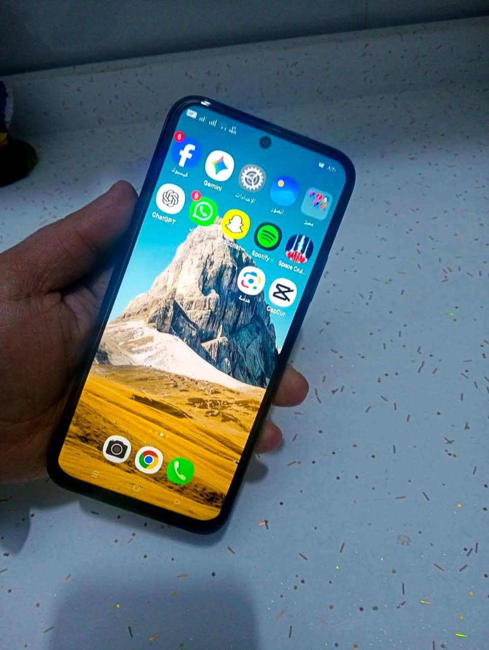 جهاز أوبو AX6 ذاكرة 256
جهاز جديد كلش، استخدام لمدة أسبوع فقط. 
السعر 200 
***********
