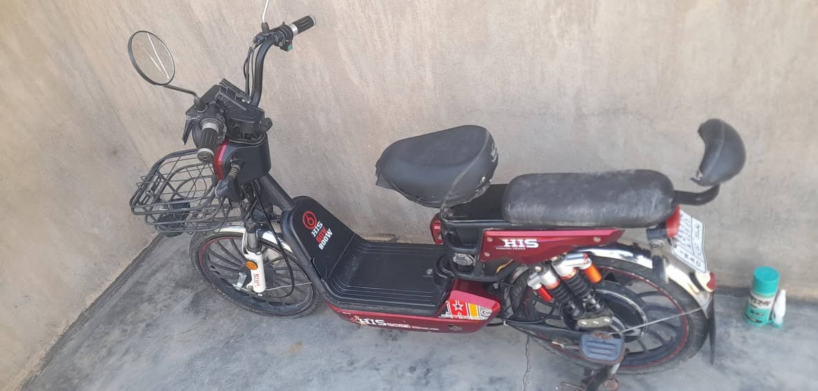 سلام عليكم موطور شحن 2023. نضيف ناقصا باتريات و شاحنه و سويج ماب بي انطي حك شاحنه و سويجات ⭐

للمراوسس
بموطور بانزين برته


**إذا كنت صاحب هذا الإعلان وتريد حذفه لأي سبب، رجاءا أرسل رسالة إلى الدعم الفني**