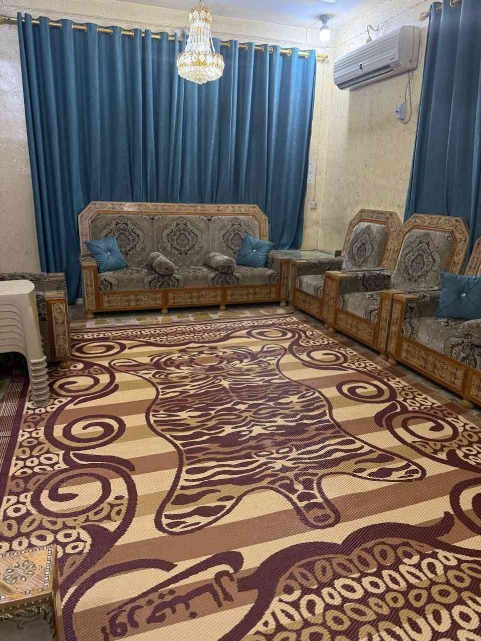 قنفات نظيفات مع طبله وسطيه 15مقعد ،التواصل ***********
