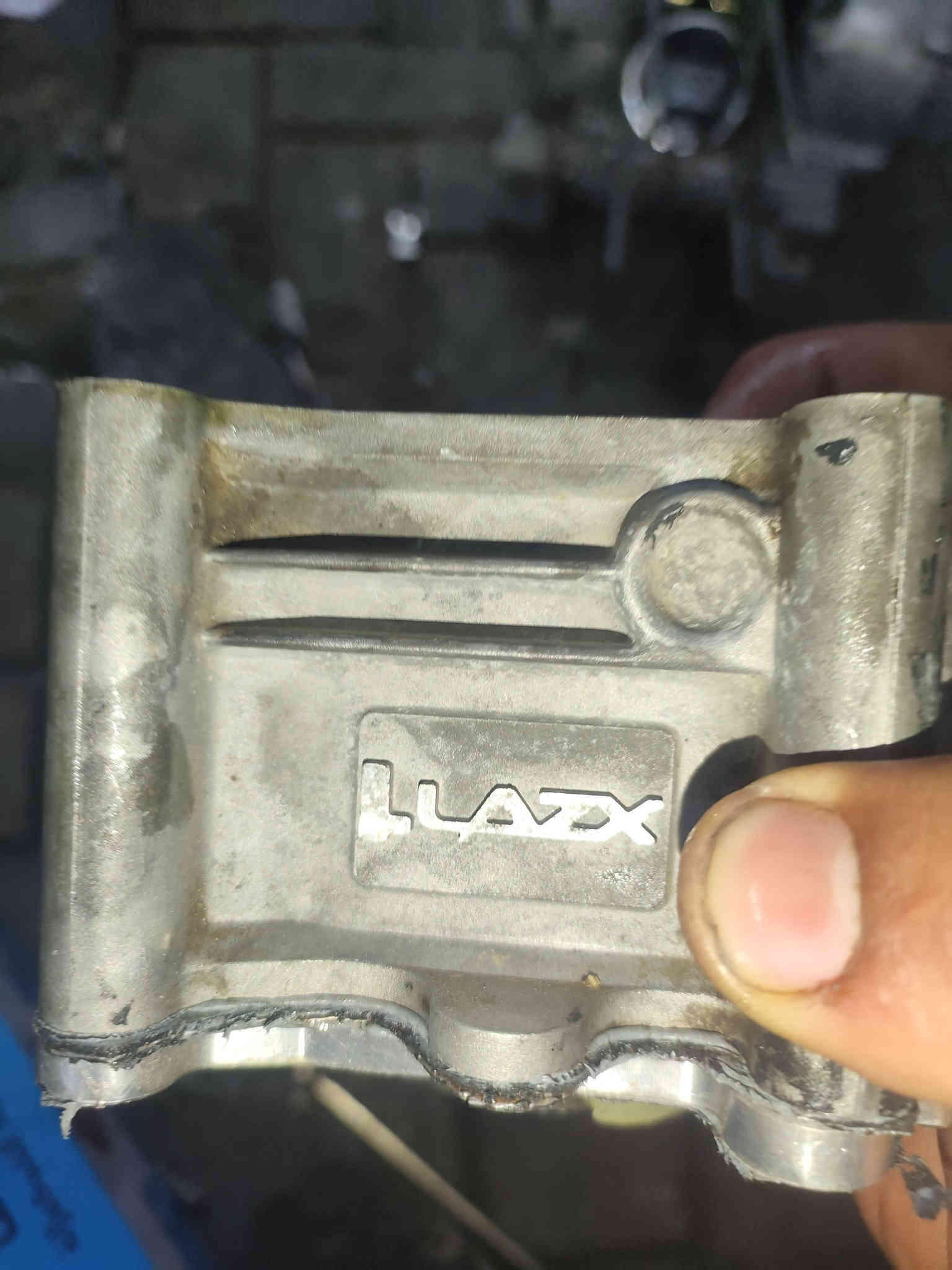 سلام عليكم شباب بوش وبستم مال 63 شرط شغل ونضافه+ كور بلادي 4 ولفات انطيكيا شرط شغل ونضافه مكاني سماوه خاص مفتوح وهذه رقمي وبي واتساب *********** وتوصيل موجود عندي
