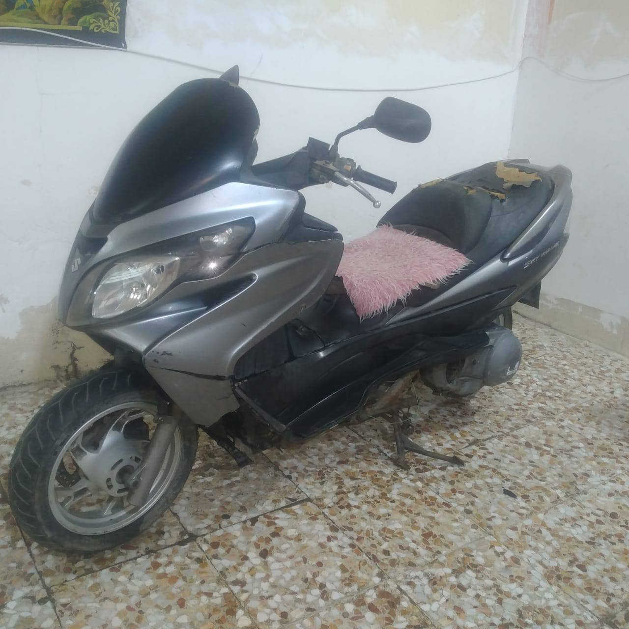 سكاي ربع للبيع السعر 300
البيع كوم حديد بصمه تشتغل بس اتخر بلتشغيل يرادله تصفير الجوتر الموقع الزعفراني***********
