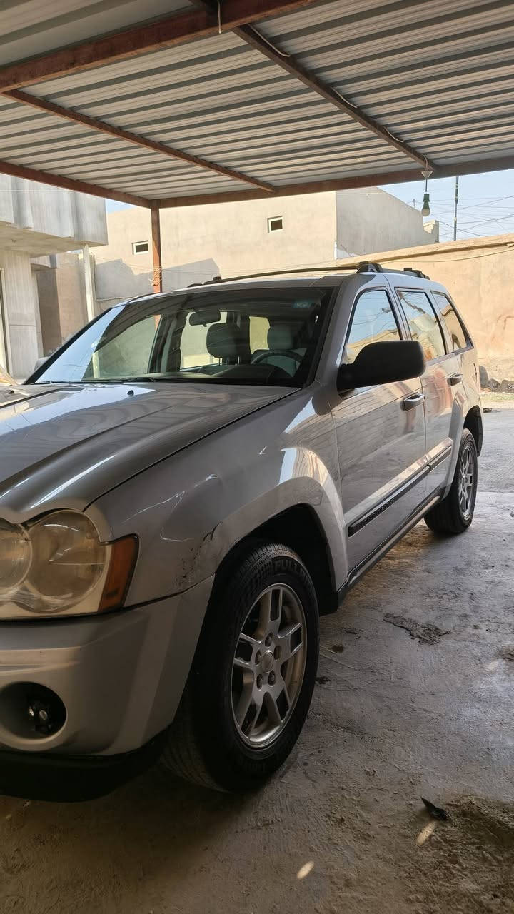 السلام عليكم للبيع جيب لاريدو موديل 2007 رقم صلاح الدين دولي شرط التحويل بيها قطعتين صبغ باب وجاملغ السياره جاهزه محرك كير شرط تدفئه تبريد شغال صدر تواير السعر 75 وبيها مجال ترهم مقدمه وبالشهر للاستفسار الاتصال***********
