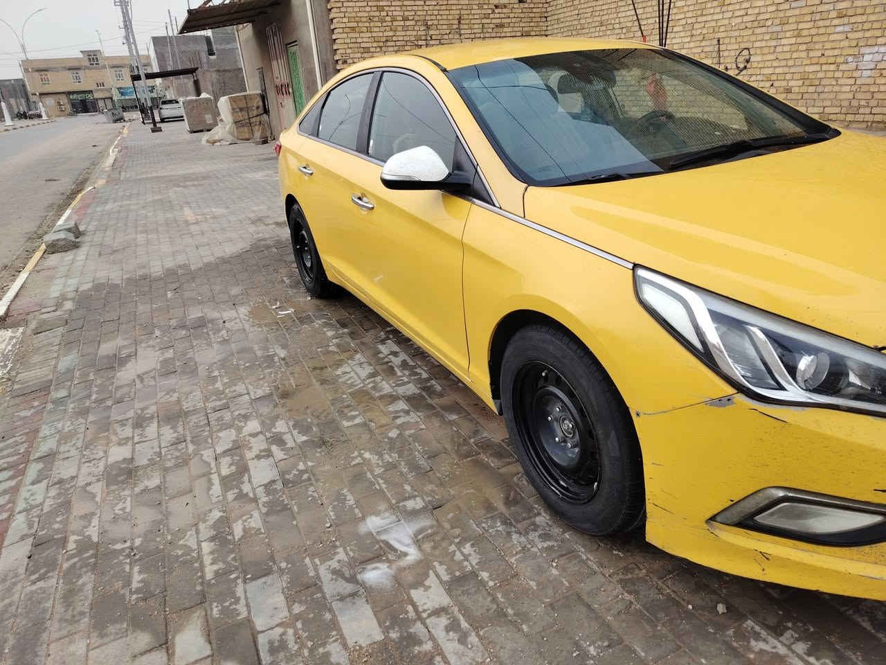 السلام عليكم
سوناتا 2015 
وارد كوري خطين بانزين غاز
فول رادارات خلفي امامي
تحكمات بصمه
تدفئه تبريدكشنات
تخم تاير حداديه جديده ضربتها اشبر ب البنيد
او قبل كم يوم انشخطة بيبانه
لتواصل ***********
